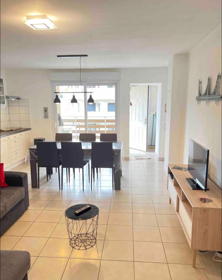 Magnifique T3 Avec Balcon Vue Montagne , Plein Centre Et Proche Du Lac Gérardmer Kültér fotó